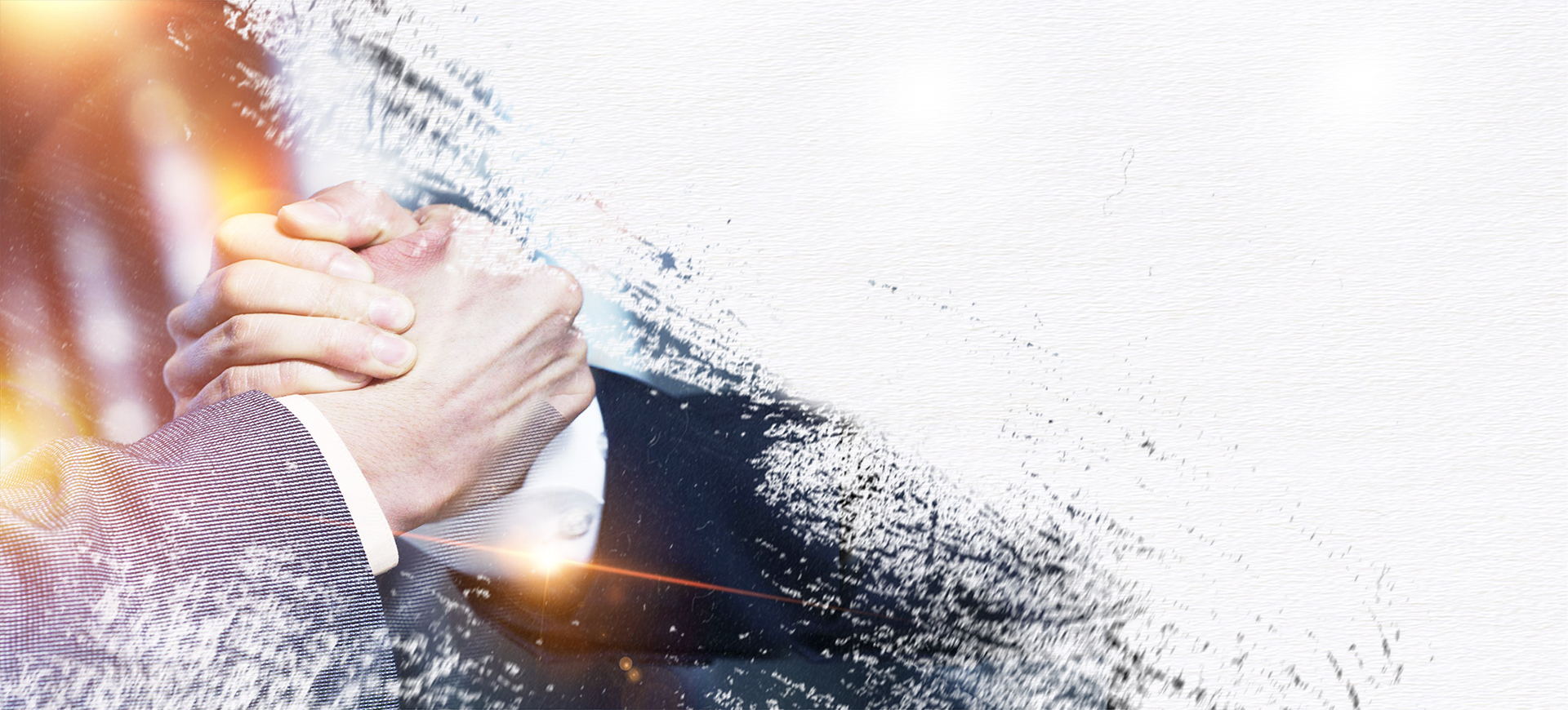 湖南省遵(zūn)义汇中船(chuan)舶制造有(you)限责任公(gōng)司,專業生(sheng)産銷售吸(xi)塑制品